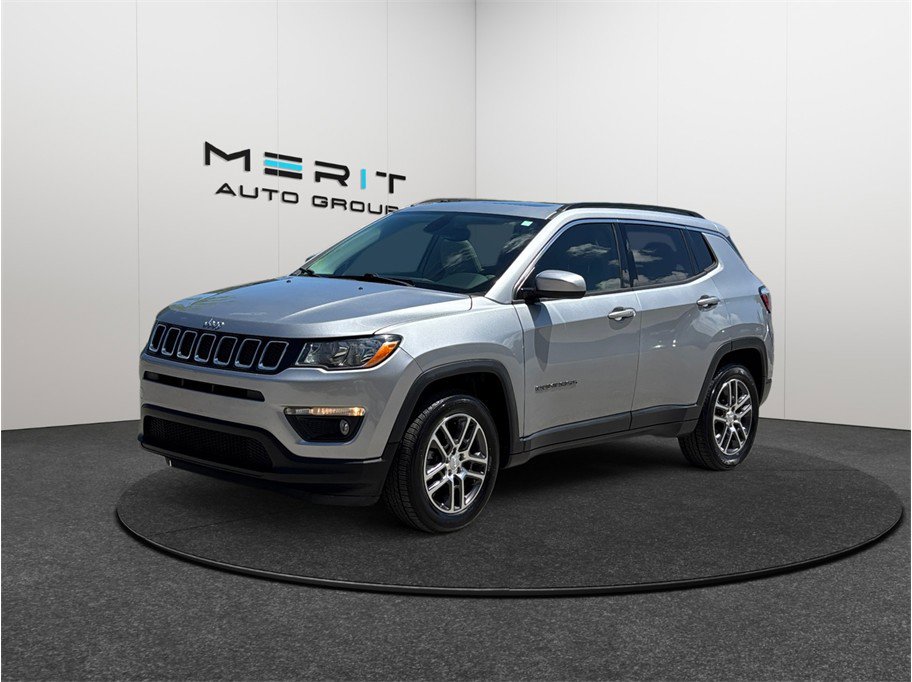 Used 2018 Jeep Compass Latitude w/ Popular Equipment Group image 4