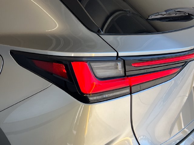 Used 2025 Lexus NX 450h+ AWD w/ Accessory Package (2T) image 16