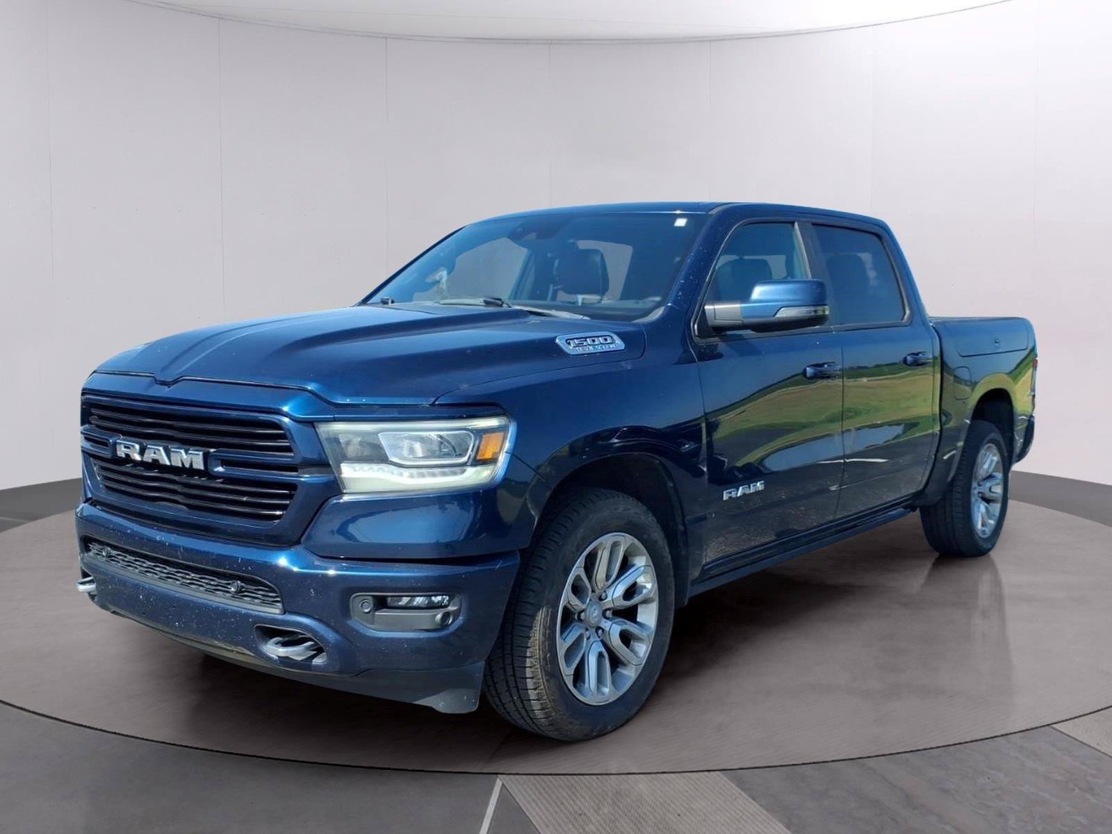 Used 2023 RAM 1500 Laramie AWD/4WD video 1