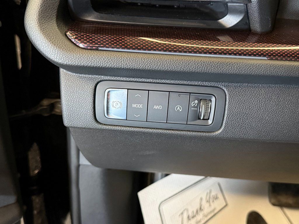 Used 2024 Chevrolet Traverse Z71 w/ Enhanced Driving Package image 17