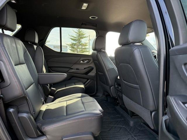 Used 2023 Chevrolet Traverse RS w/ LPO, Floor Liner Package image 10