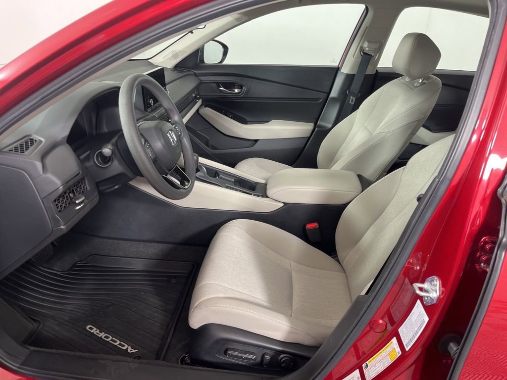 Certified 2025 Honda Accord SE image 21