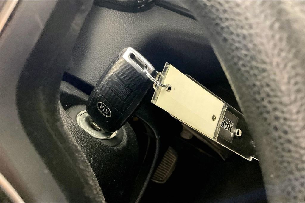 Used 2016 Kia Optima LX image 14