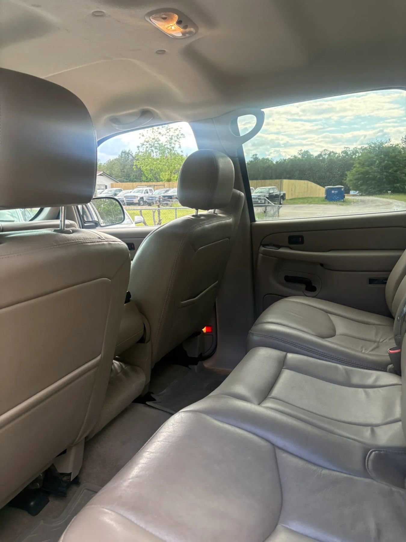 Used 2006 Chevrolet Silverado 2500 LT w/ Heavy-Duty Power Package AWD/4WD image 31