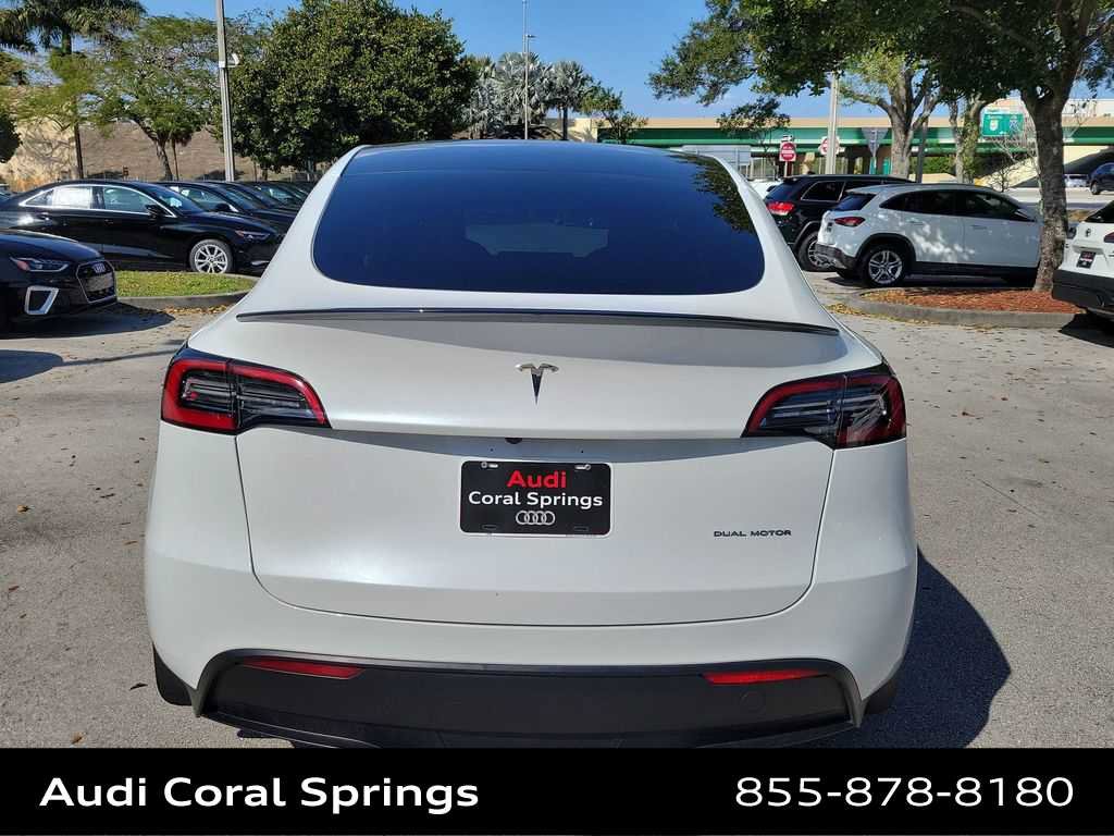 Used 2024 Tesla Model Y Long Range image 13