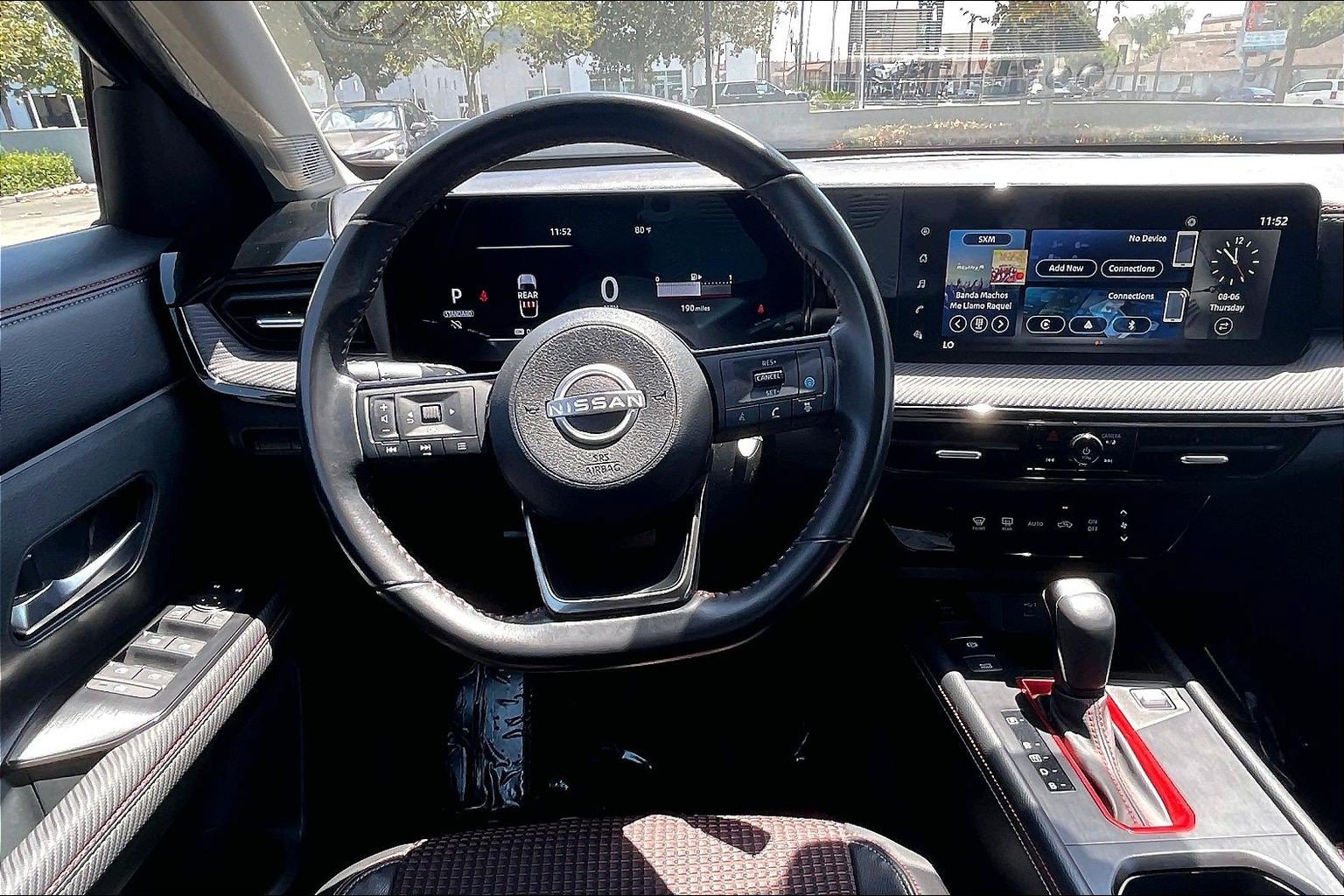 Used 2025 Nissan Kicks SR FWD image 5