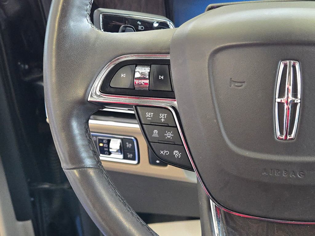 Used 2022 Lincoln Navigator Reserve image 15