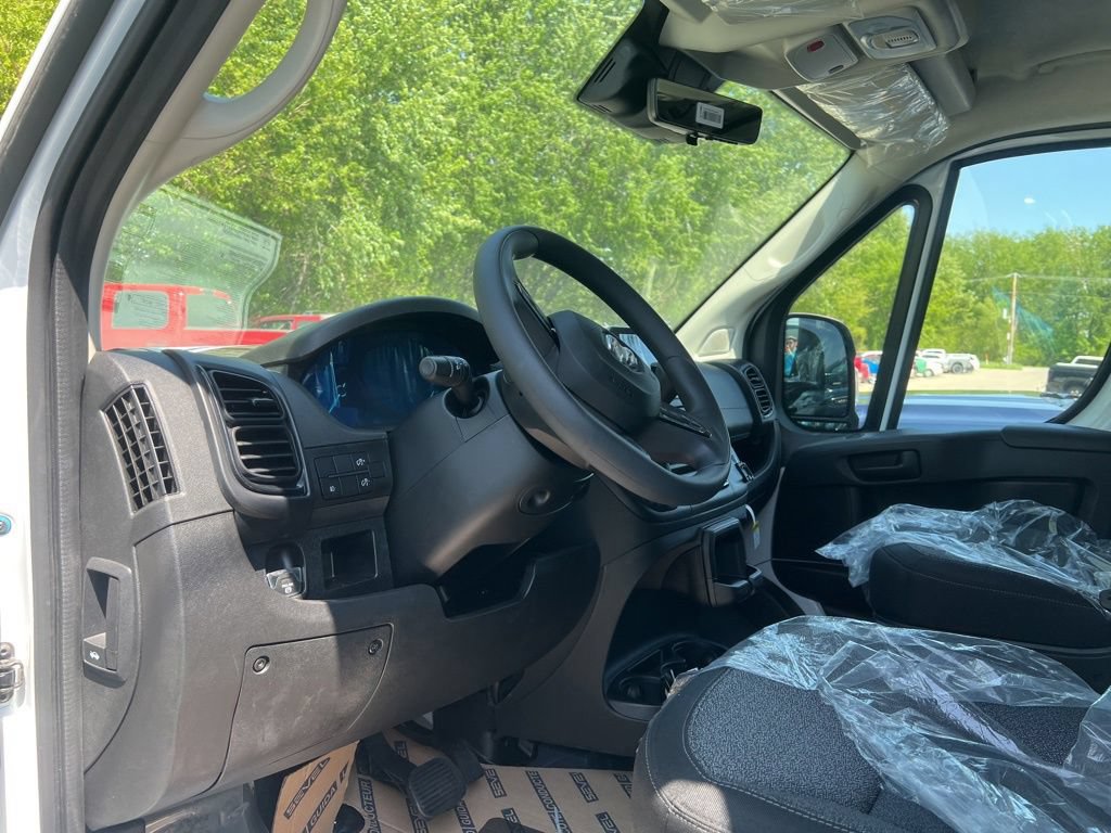New 2026 RAM ProMaster 2500 w/ Convenience Group FWD image 7