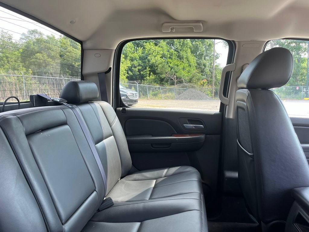 Used 2011 GMC Sierra 1500 SLT w/ SLT Convenience Package AWD/4WD image 35