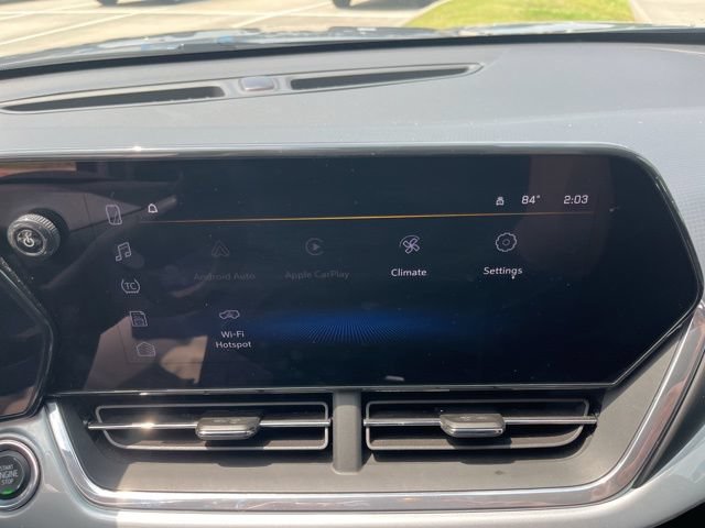 Used 2025 Chevrolet Trax LT w/ LT Convenience Package FWD image 26