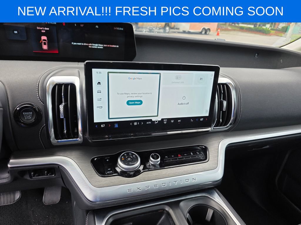 Used 2025 Ford Expedition Max Platinum AWD/4WD image 13