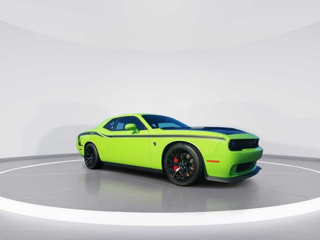 Used 2015 Dodge Challenger SRT Hellcat RWD image 2