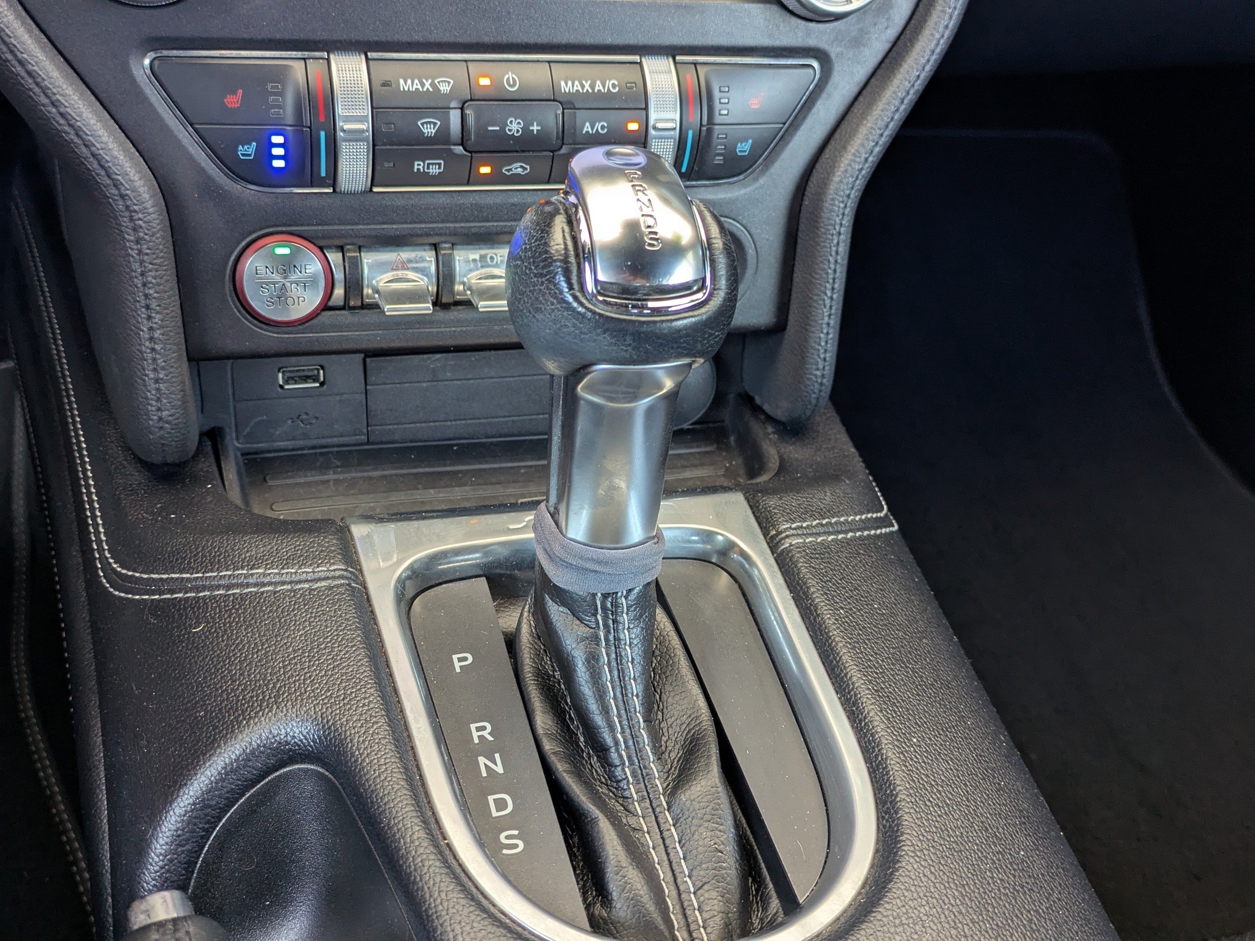 Used 2019 Ford Mustang Premium w/ Equipment Group 201A RWD image 21