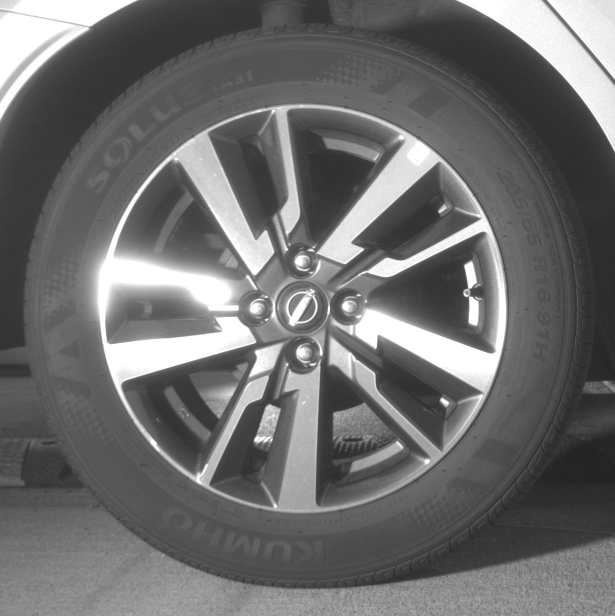 Used 2025 Nissan Versa SV FWD image 15