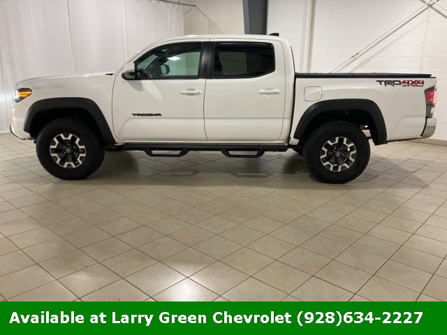 Used 2023 Toyota Tacoma TRD Sport image 2