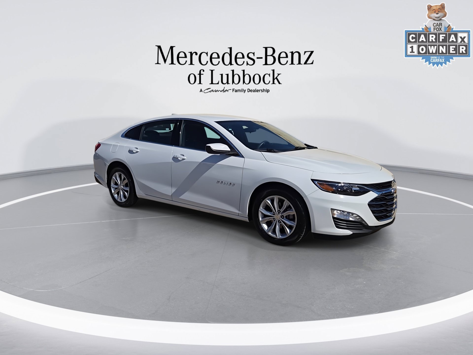 Used 2025 Chevrolet Malibu LT FWD image 2