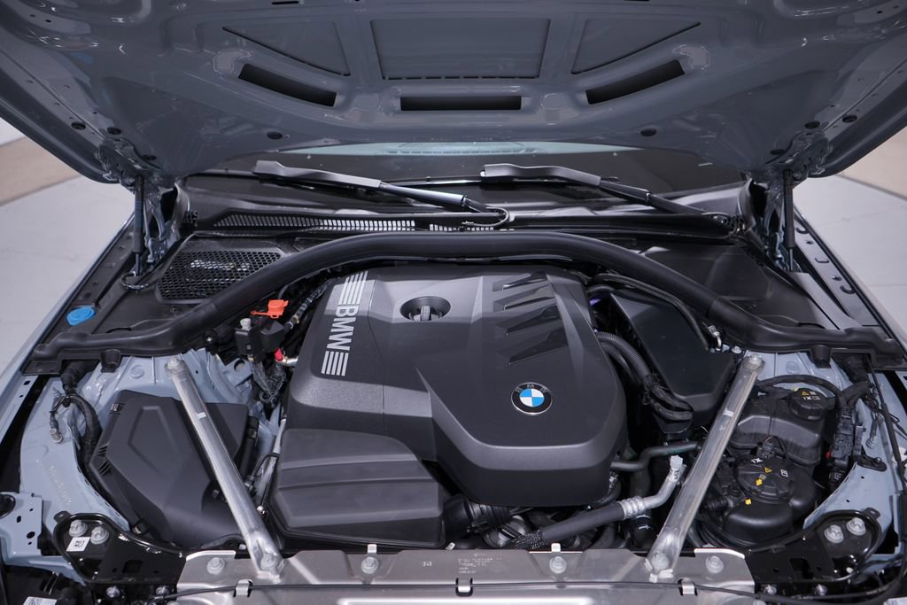 Used 2026 BMW 430i Coupe w/ M Sport Package image 23