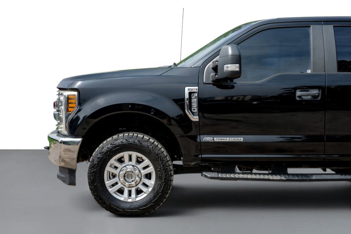 Used 2018 Ford F250 XL w/ STX Appearance Package AWD/4WD image 10