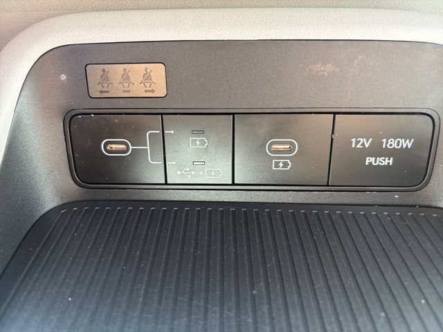Used 2025 Hyundai Kona SEL AWD/4WD image 28