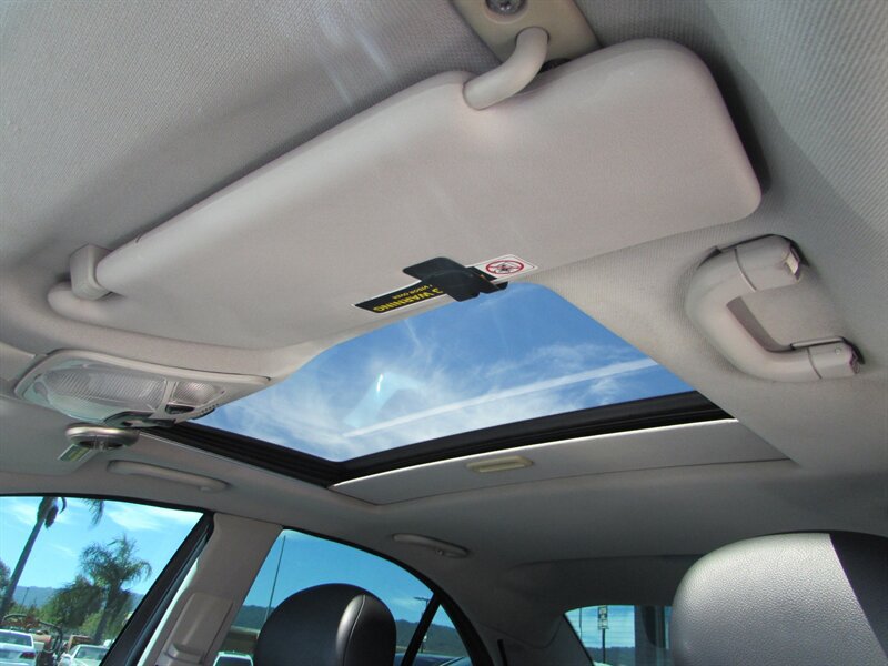 Used 2006 Mercedes-Benz C 230 Sedan image 19
