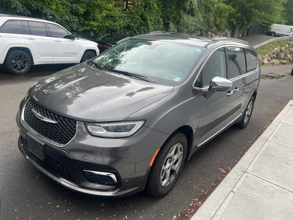 Used 2022 Chrysler Pacifica Limited