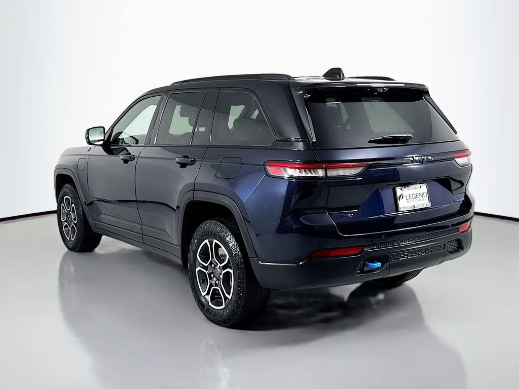 Used 2023 Jeep Grand Cherokee Trailhawk w/ Advanced Protech Group II AWD/4WD image 8