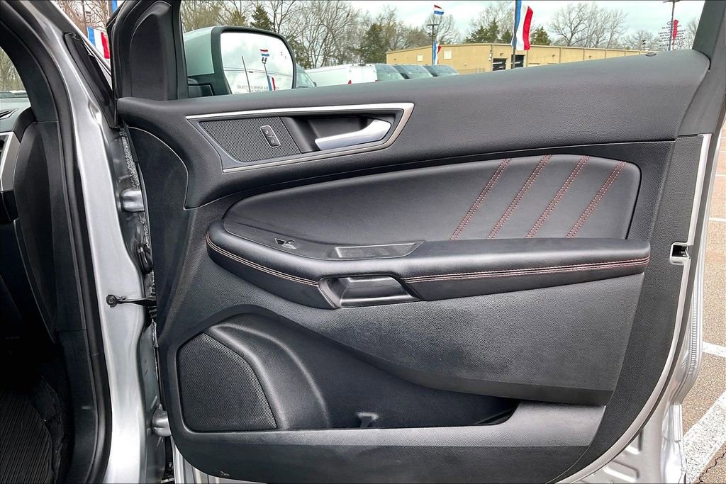 Used 2024 Ford Edge ST-Line image 24