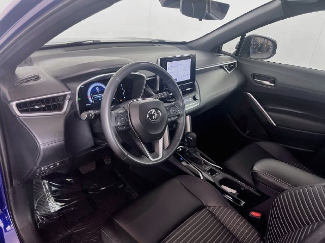 Used 2024 Toyota Corolla Cross AWD Hybrid w/ Convenience Package image 8
