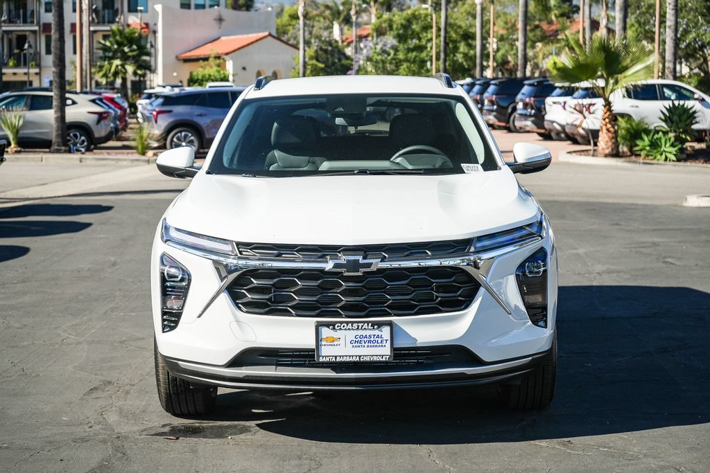 New 2026 Chevrolet Trax LT w/ Driver Confidence Package FWD image 2