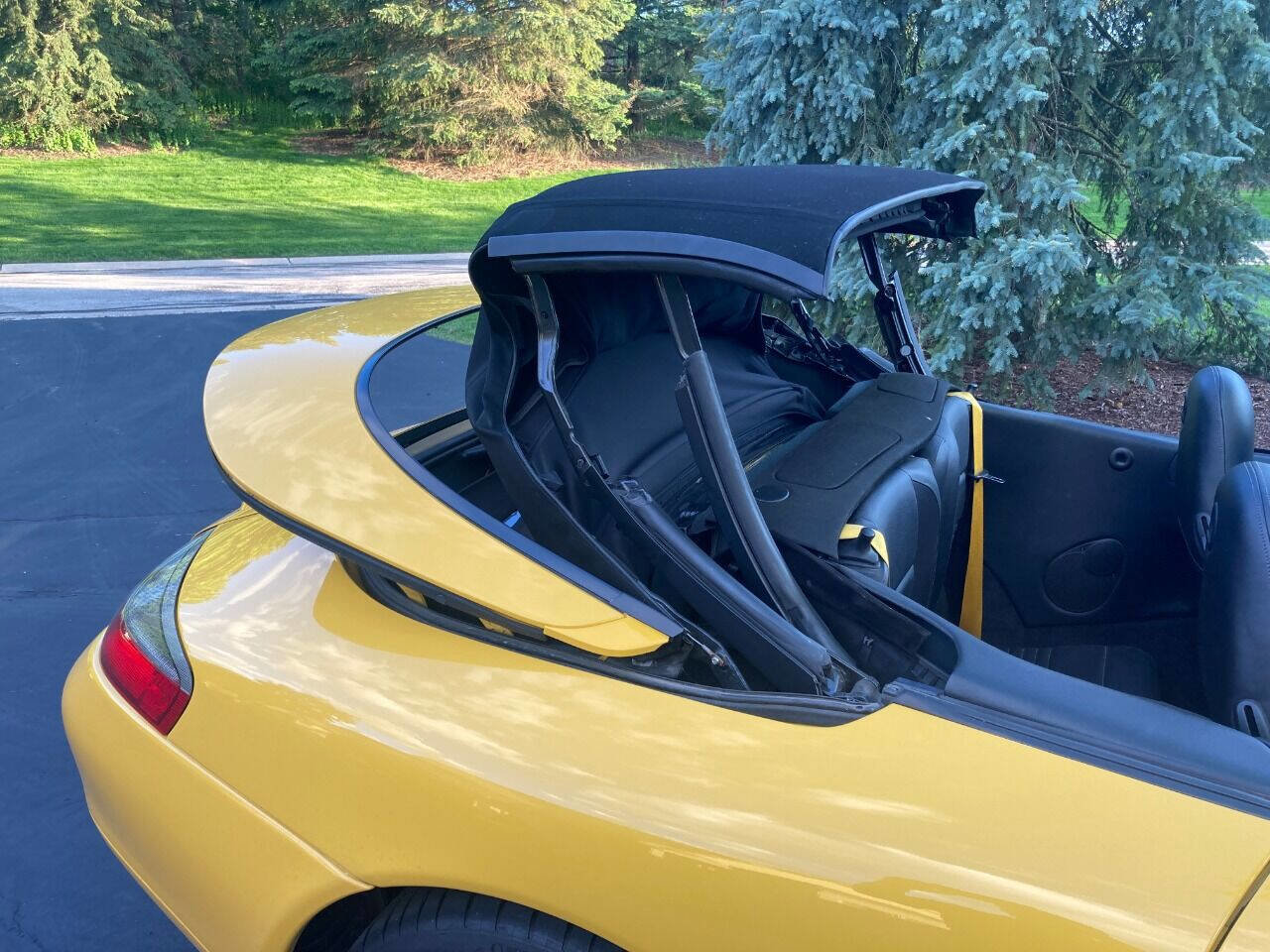 Used 2001 Porsche 911 Carrera 2dr Cabriolet image 61