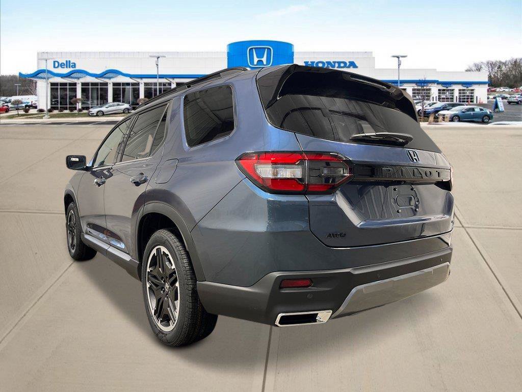 New 2026 Honda Pilot Touring image 5