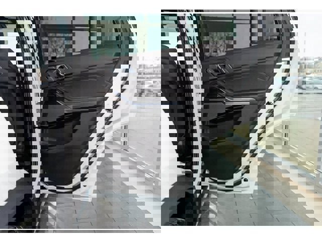 New 2026 BMW X5 xDrive50e w/ Premium Package image 75