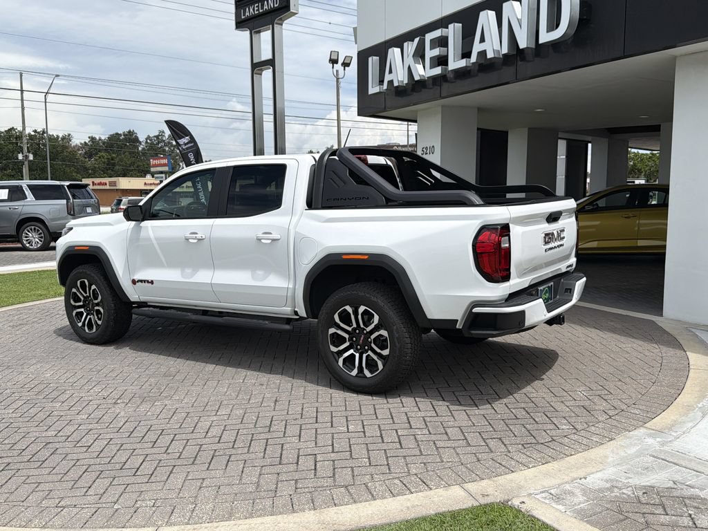 Certified 2025 GMC Canyon AT4 w/ Nightfall Edition AWD/4WD image 4