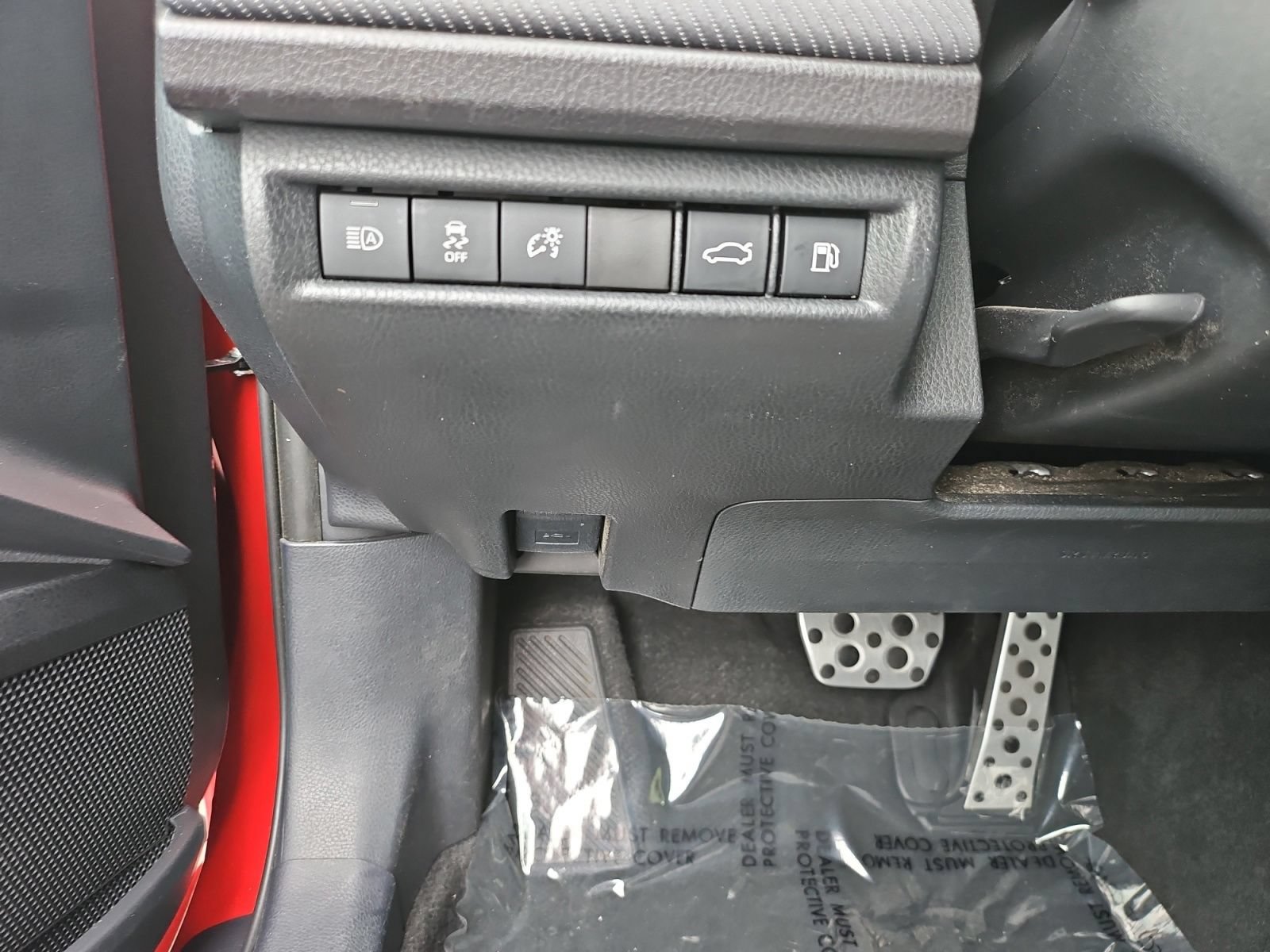 Used 2025 Toyota Camry SE FWD image 25