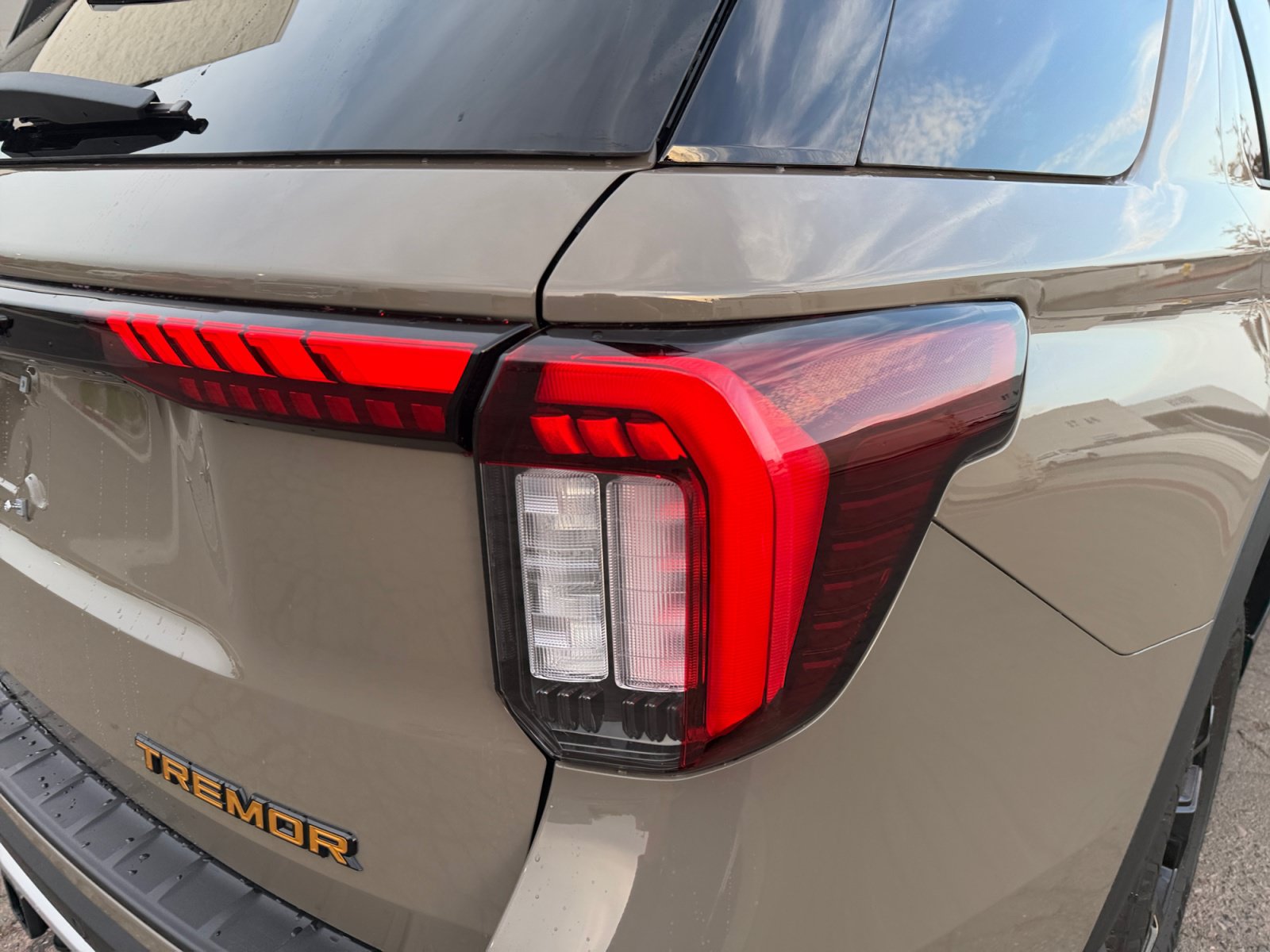 Used 2026 Ford Explorer Tremor w/ Tremor Ultimate Package AWD/4WD image 31
