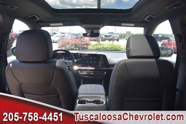 New 2026 Chevrolet Traverse Z71 w/ Enhanced Driving Package AWD/4WD image 3