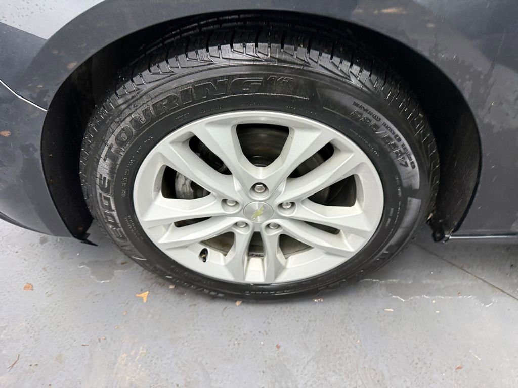 Used 2016 Chevrolet Malibu LT w/ Driver Confidence Package image 37