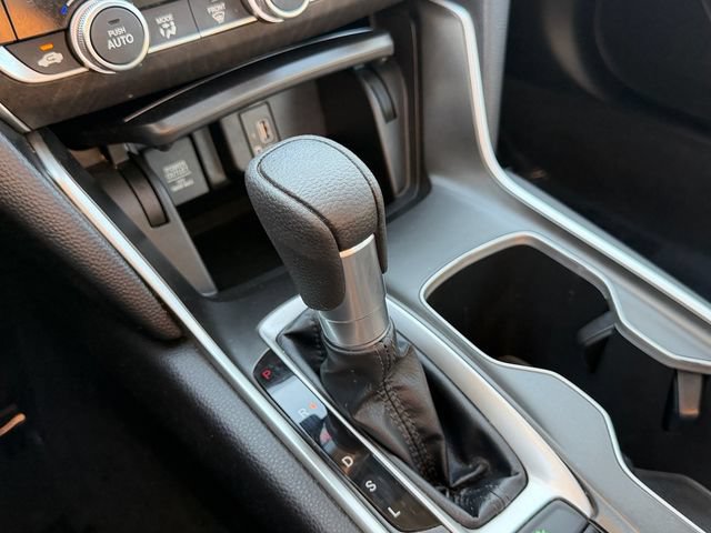 Used 2018 Honda Accord EX image 26