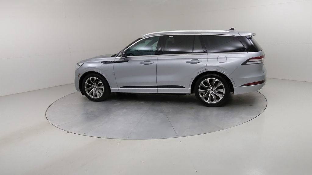 Used 2023 Lincoln Aviator Grand Touring w/ Equipment Group 301A AWD/4WD image 19