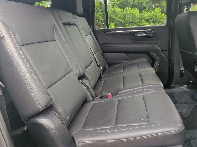 Certified 2025 Chevrolet Suburban Z71 AWD/4WD image 18