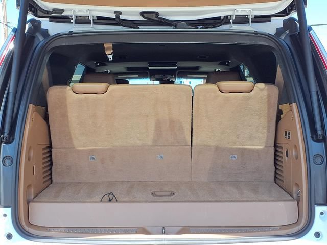 Used 2017 Cadillac Escalade Platinum AWD/4WD image 30