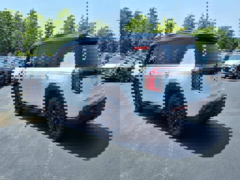 New 2025 Nissan Armada PRO-4X w/ Pro-4X Premium Package image 3