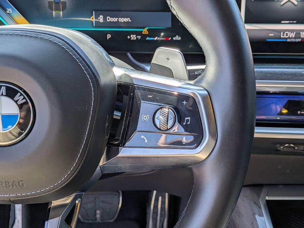 Used 2024 BMW 740i xDrive image 15
