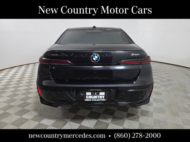 Used 2024 BMW 740i xDrive w/ M Sport Professional Package AWD/4WD image 6