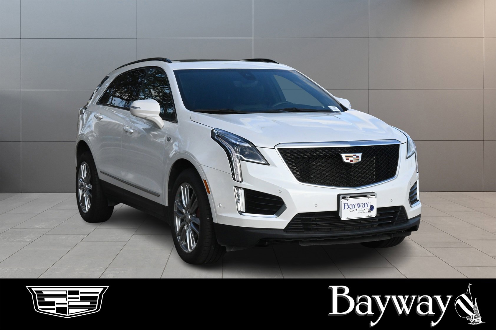 Used 2022 Cadillac XT5 Sportv w/ Technology Package image 3
