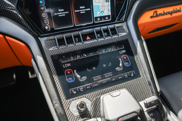 Used 2024 Lamborghini Urus S AWD/4WD image 27