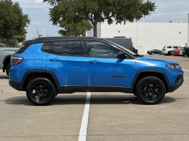 Used 2024 Jeep Compass Trailhawk AWD/4WD image 3