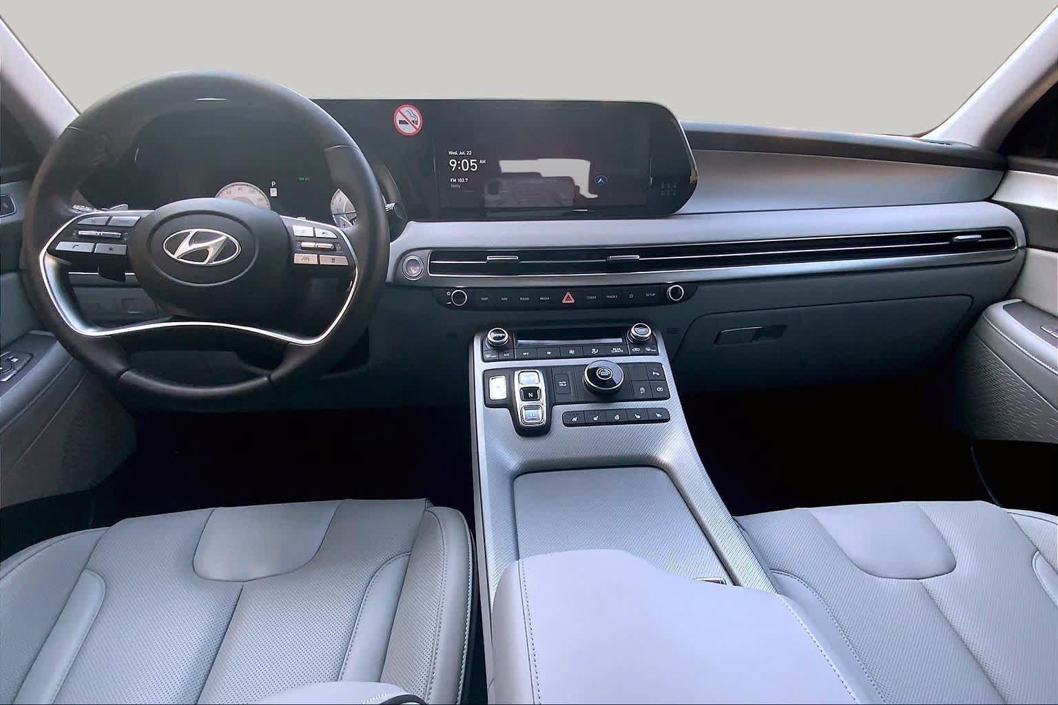Used 2025 Hyundai Palisade SEL FWD image 15