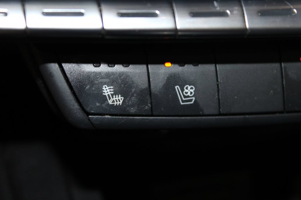 Used 2021 Cadillac XT4 Sport FWD image 31