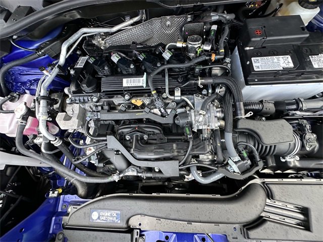 Used 2025 Toyota Corolla Cross LE image 31